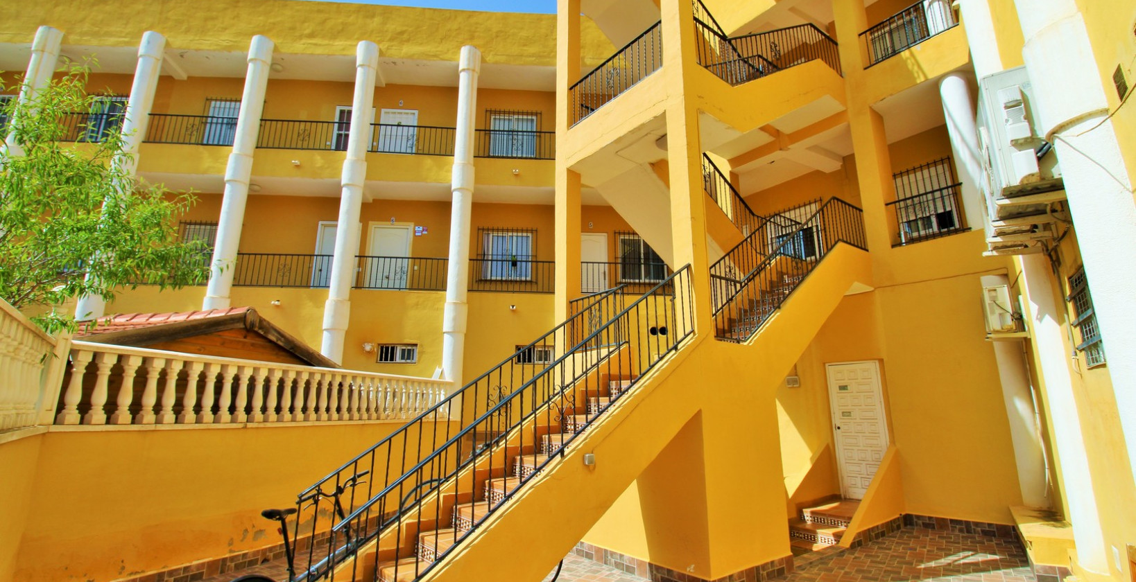 Återförsäljning - Lägenhet / lägenhet - Villamartín - Villamartin