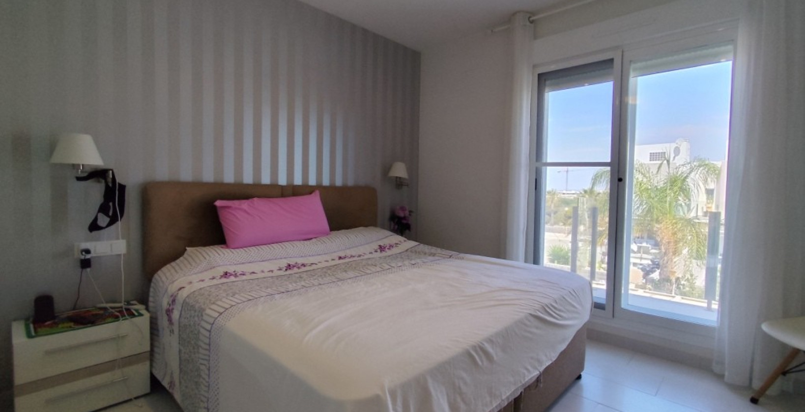 Resale - Corner townhouse - Torrevieja