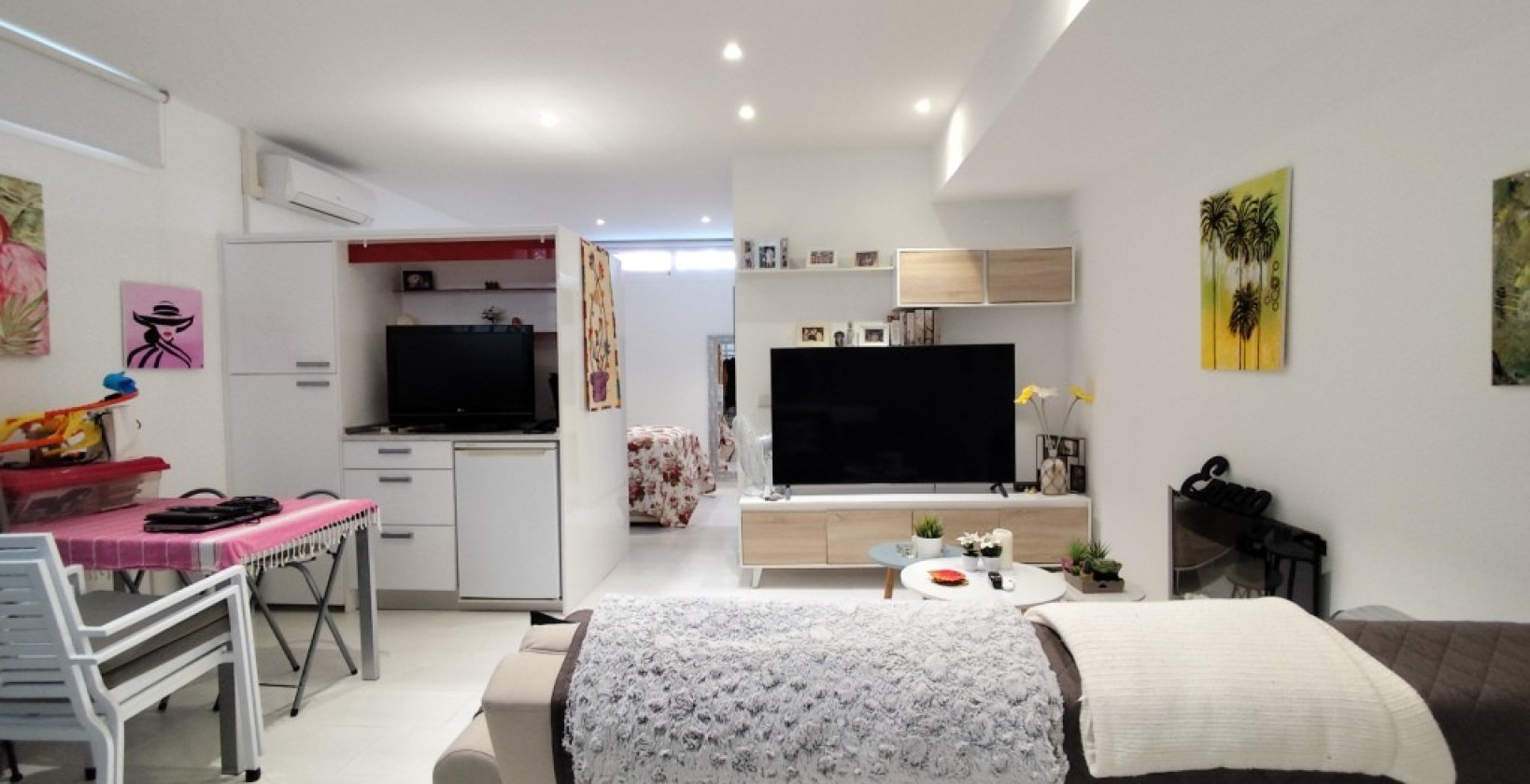 Resale - Corner townhouse - Torrevieja