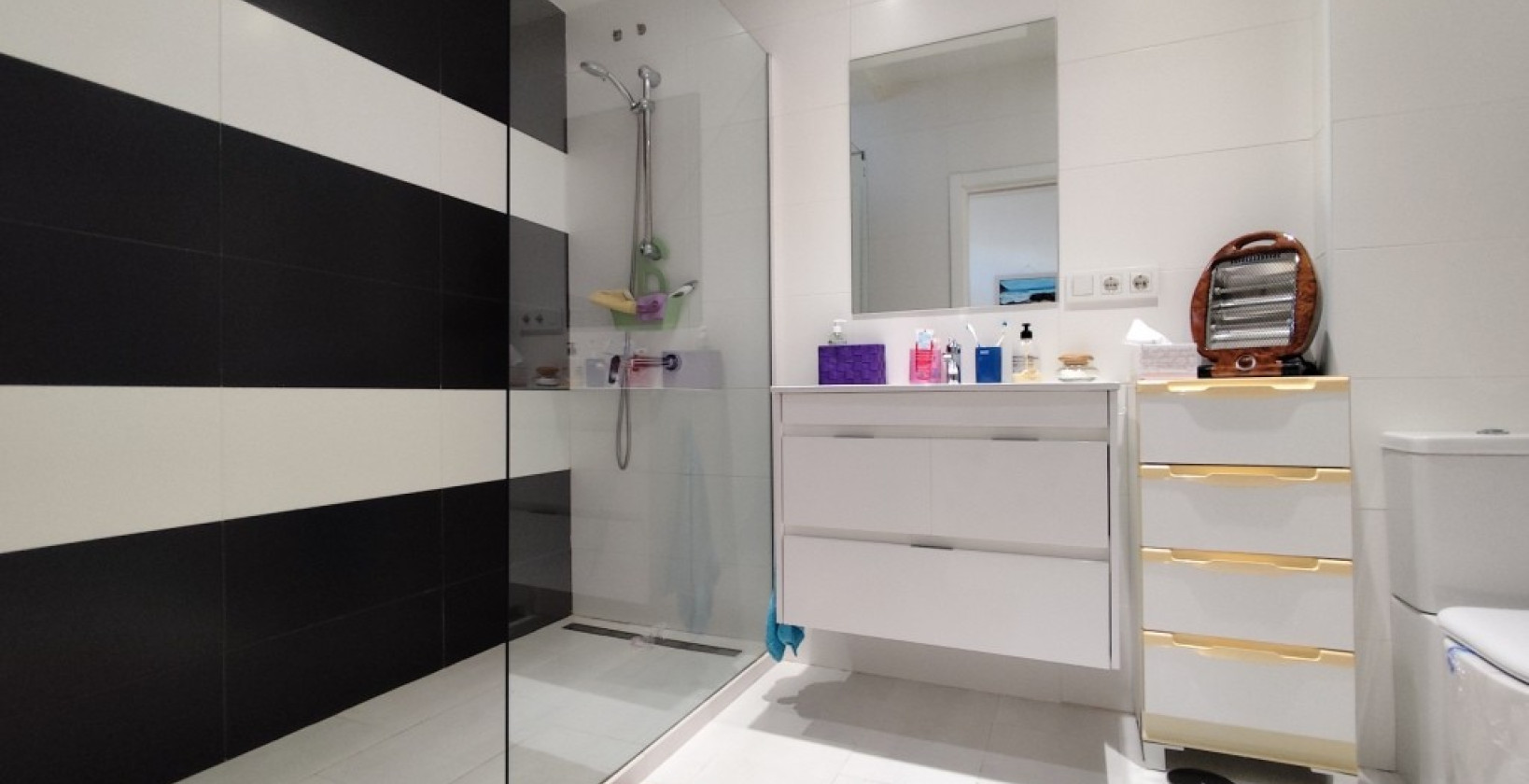 Resale - Corner townhouse - Torrevieja