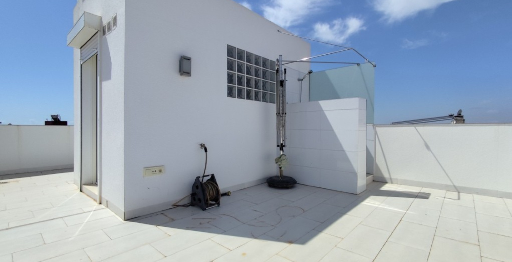 Resale - Corner townhouse - Torrevieja