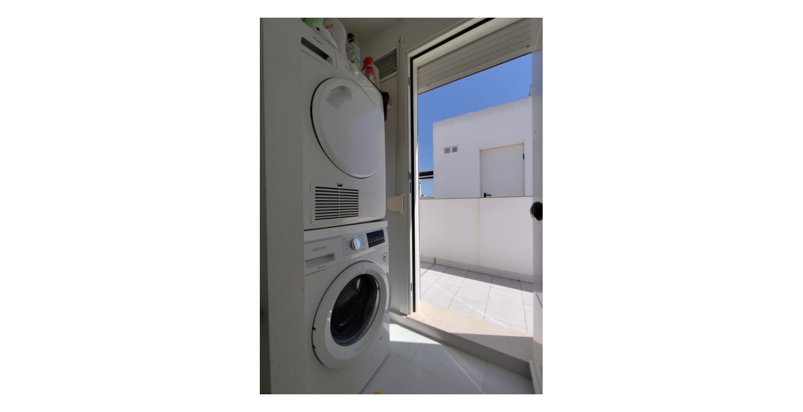 Resale - Corner townhouse - Torrevieja