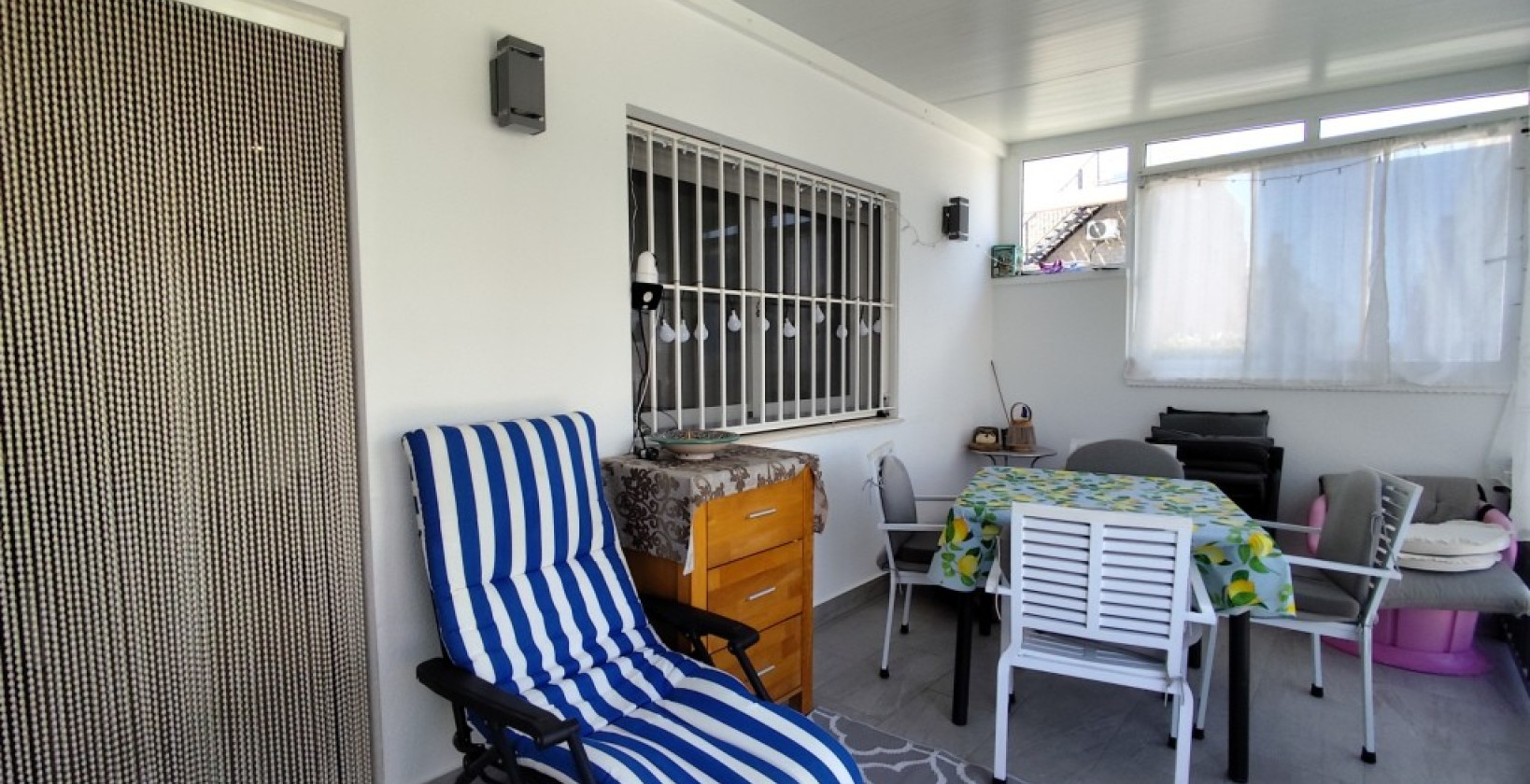 Resale - Corner townhouse - Torrevieja