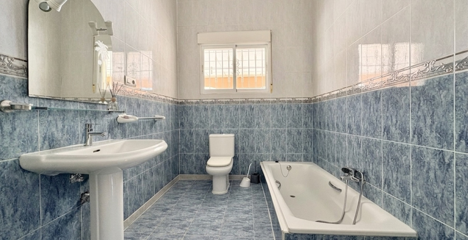 Resale - Villa - Dolores - dolores