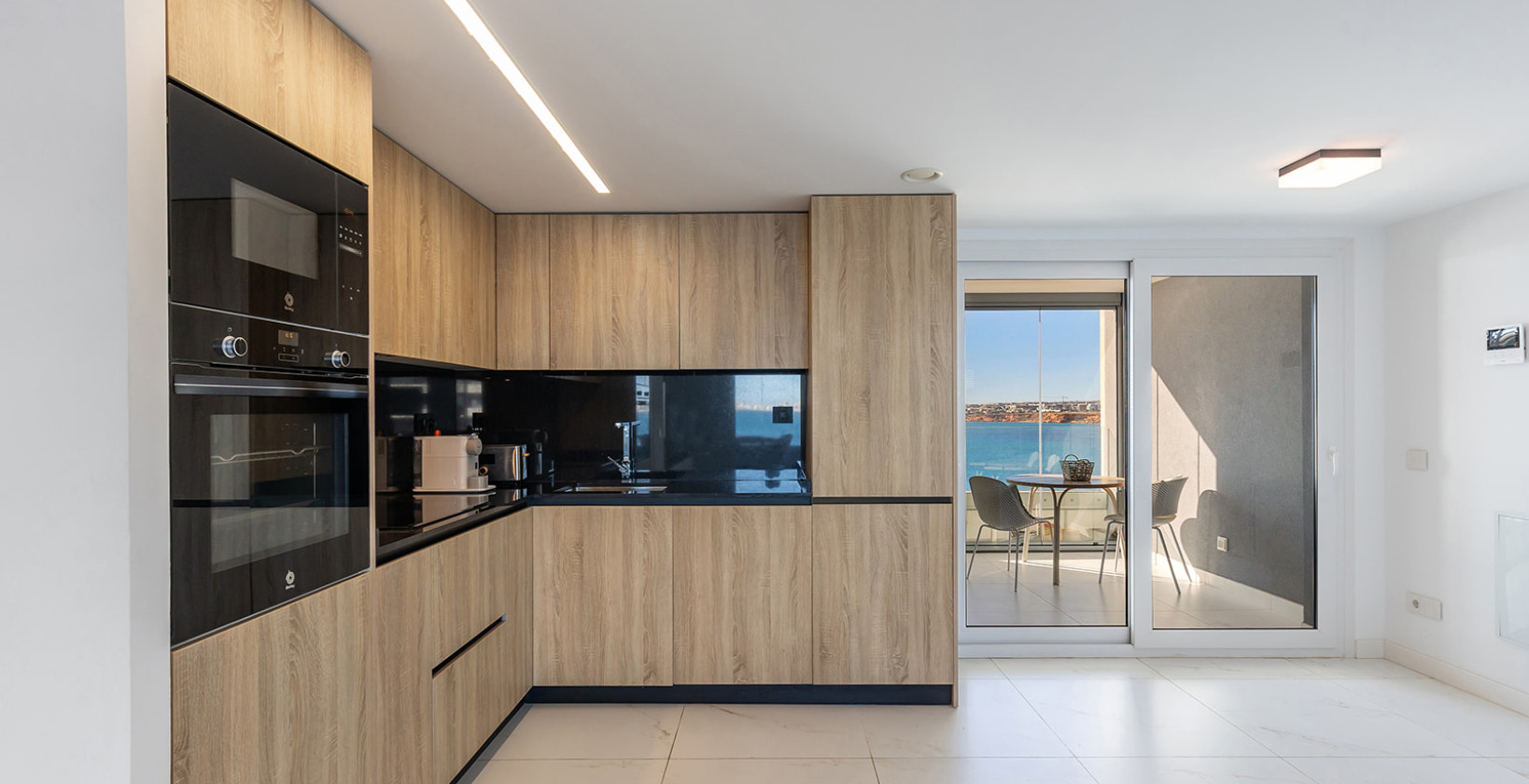 Resale - Apartment / flat - Torrevieja - Punta Prima