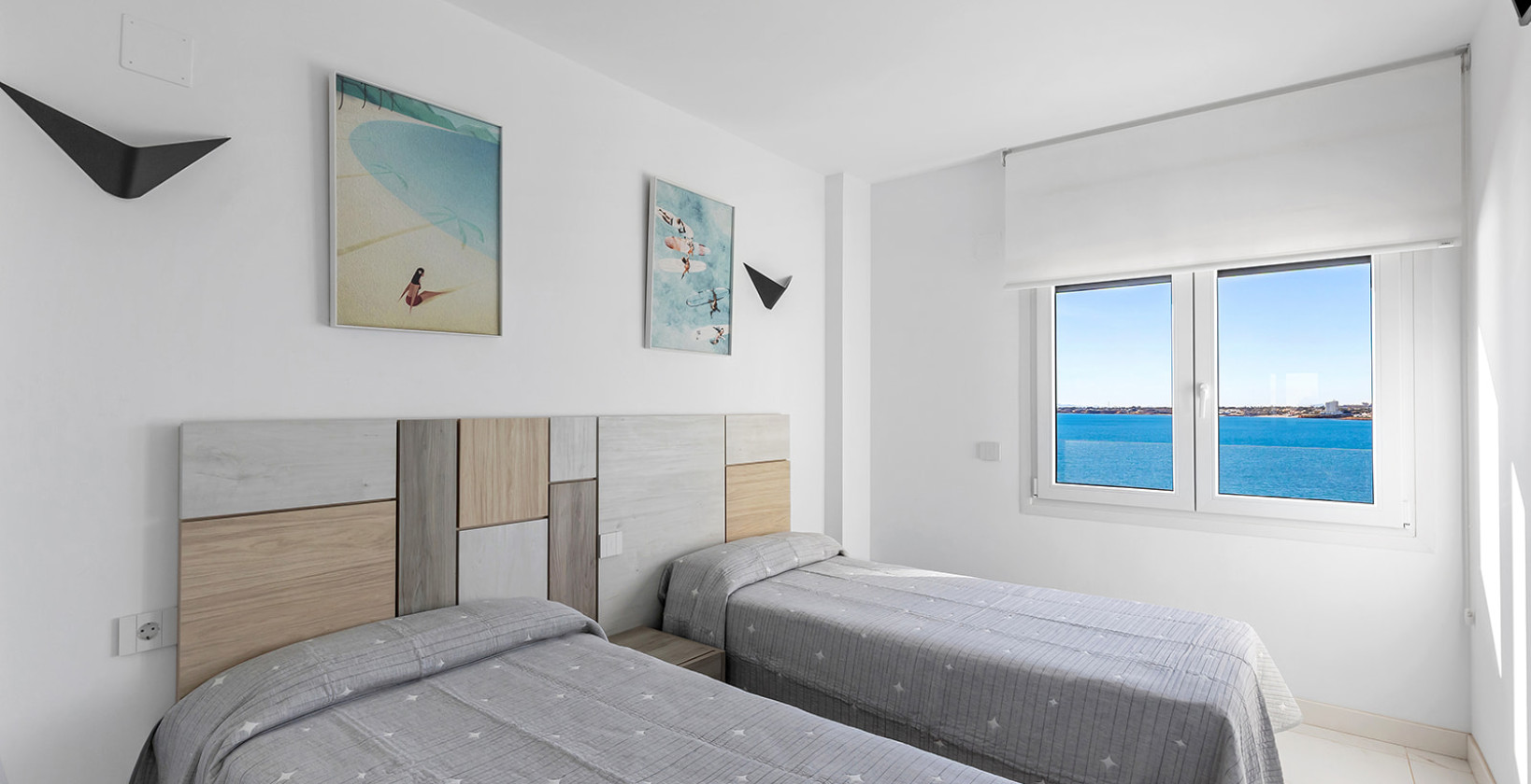 Resale - Apartment / flat - Torrevieja - Punta Prima