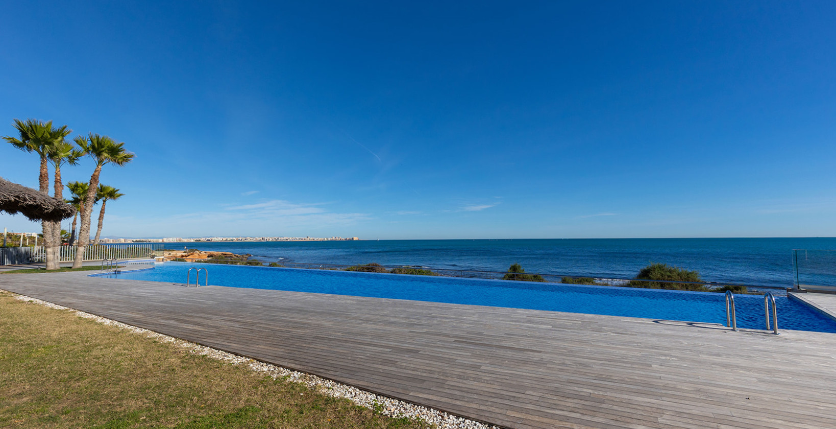 Resale - Apartment / flat - Torrevieja - Punta Prima