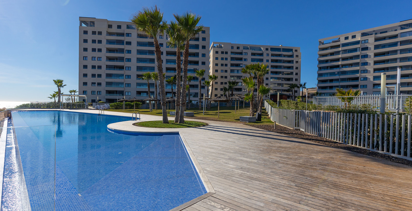 Resale - Apartment / flat - Torrevieja - Punta Prima