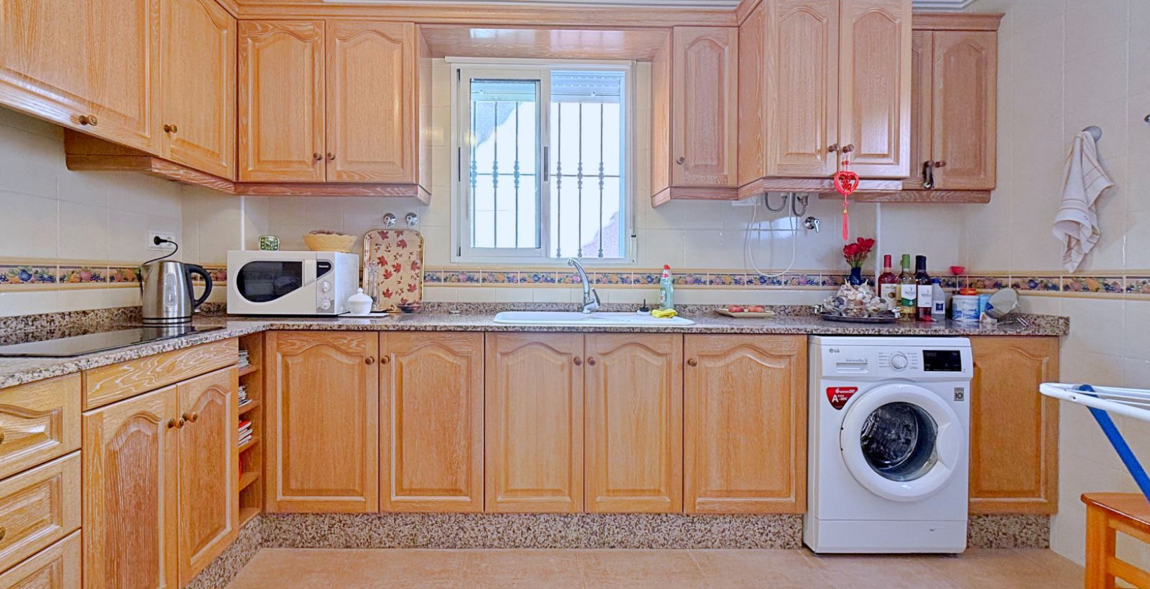 Resale - Villa - Orihuela Costa