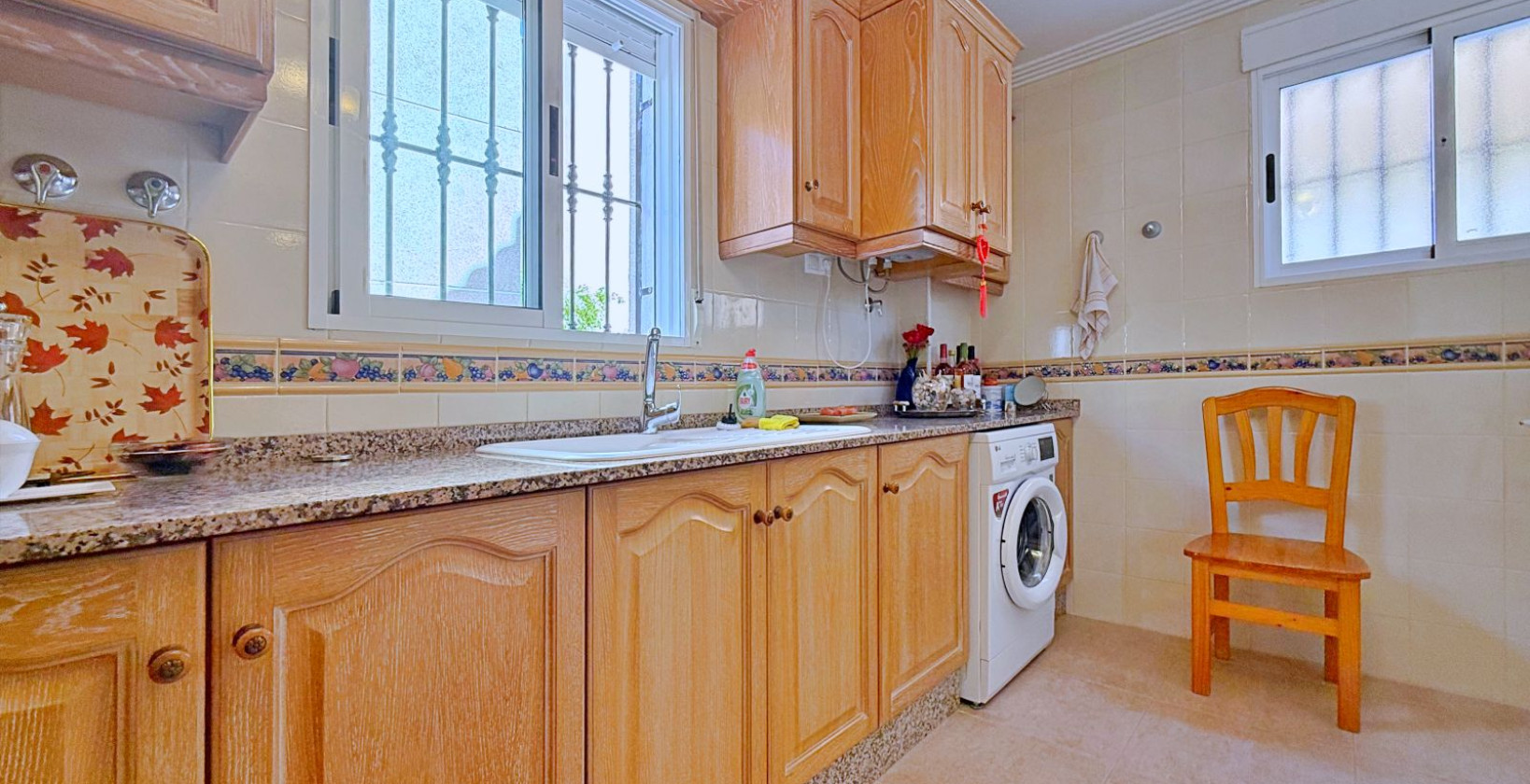 Resale - Villa - Orihuela Costa