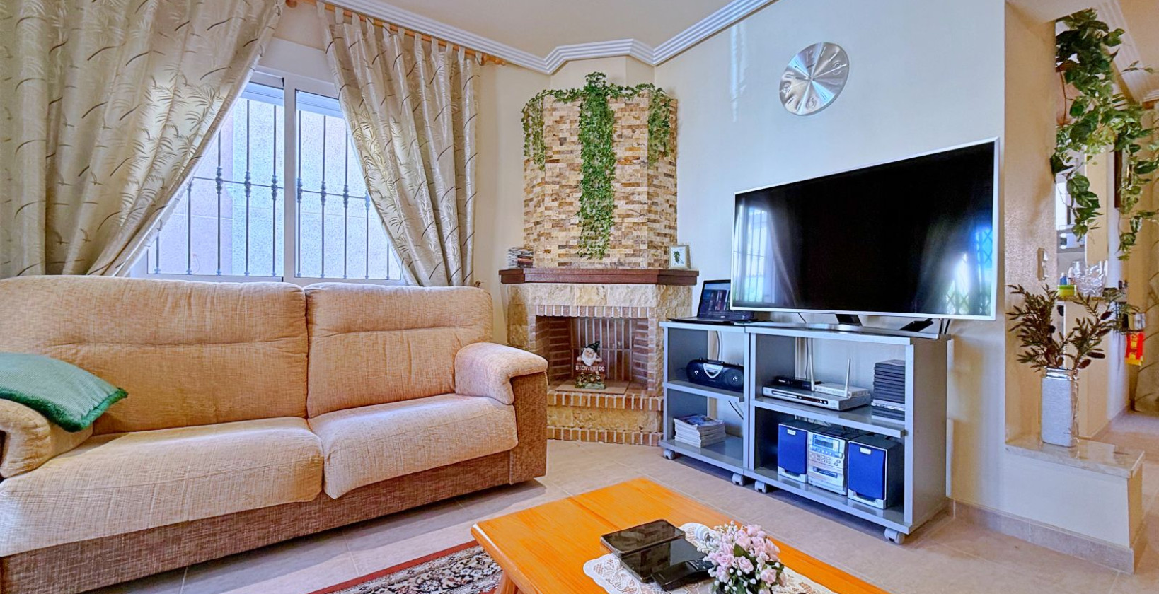 Resale - Villa - Orihuela Costa