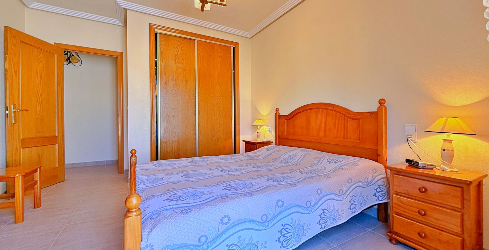 Resale - Villa - Orihuela Costa