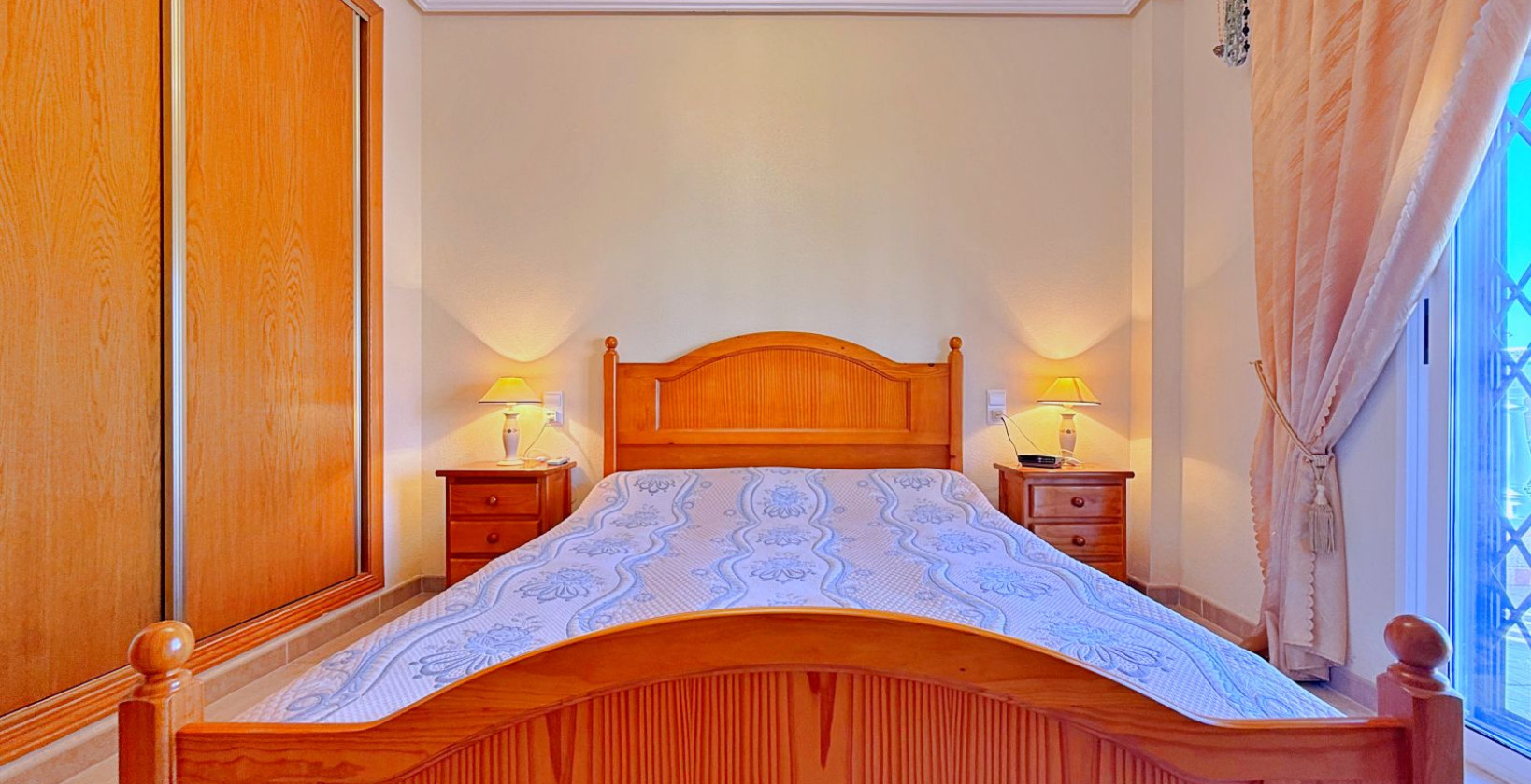 Resale - Villa - Orihuela Costa