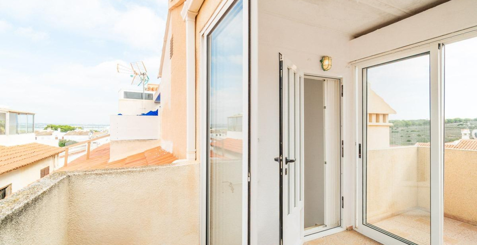 Resale - Apartment / flat - Torrevieja - La Siesta - El Salado - Torreta