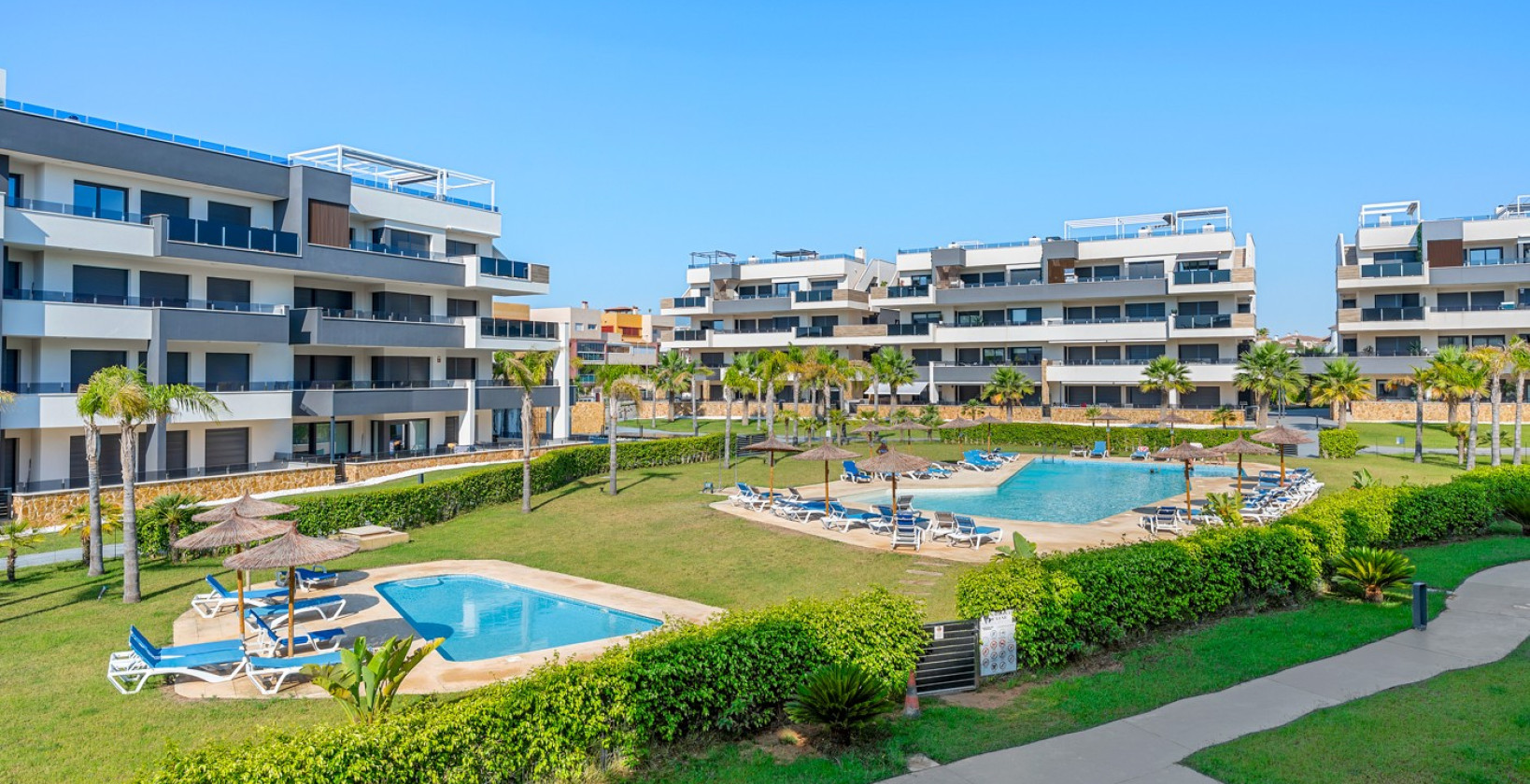 Resale - Apartments - Orihuela Costa - Playa Flamenca