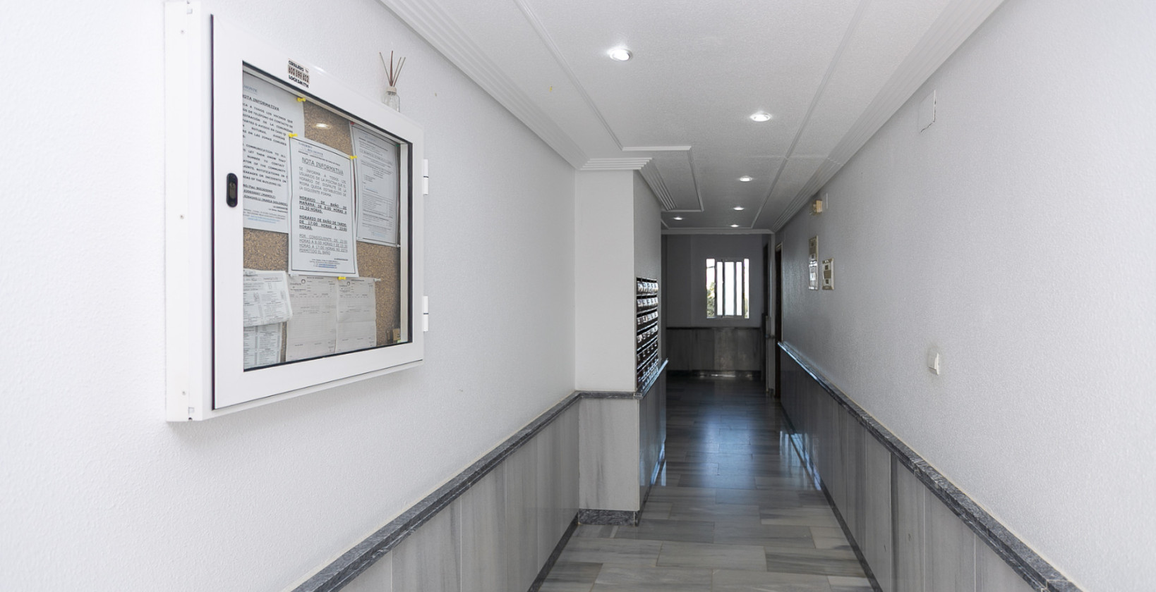 Resale - Apartment / flat - La Zenia - Beachside