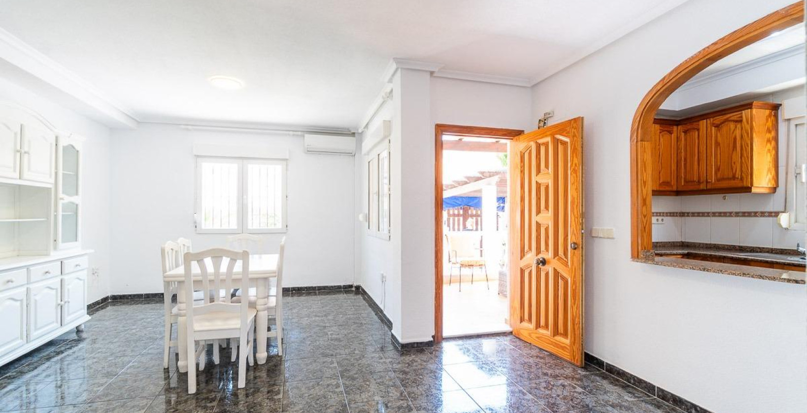 Resale - Semi Detached Villa - Orihuela Costa - Playa Flamenca