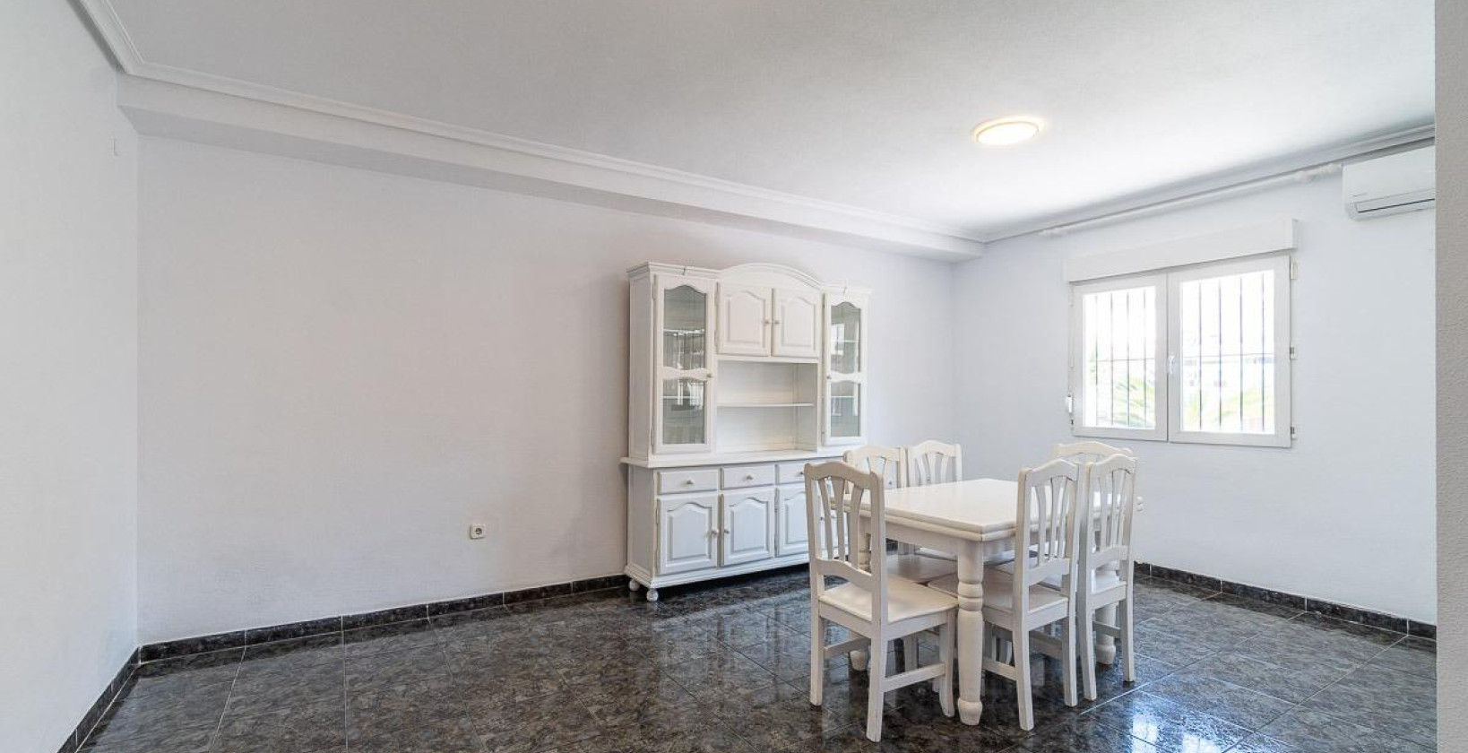 Resale - Semi Detached Villa - Orihuela Costa - Playa Flamenca