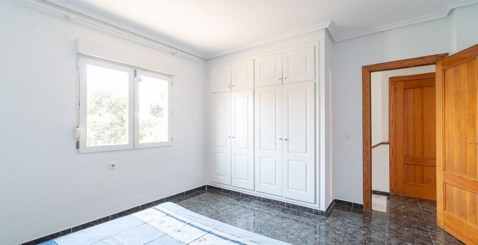Resale - Semi Detached Villa - Orihuela Costa - Playa Flamenca