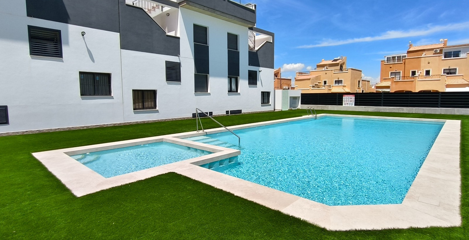 Resale - Apartment / flat - Orihuela Costa - Los Altos