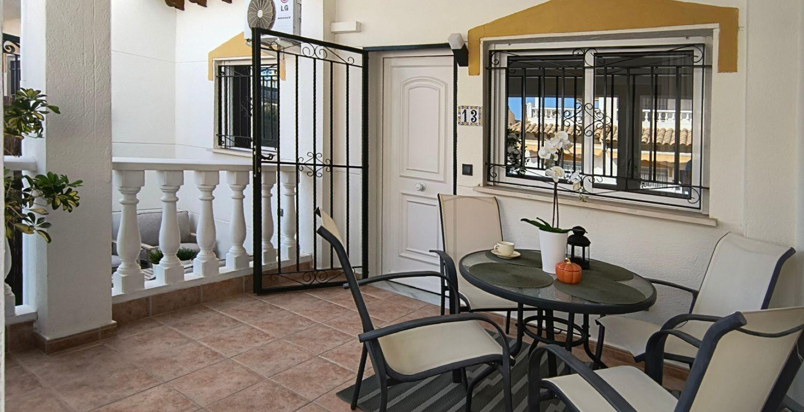 Resale - Apartment / flat - Orihuela Costa - Urbanización Perla del Mar