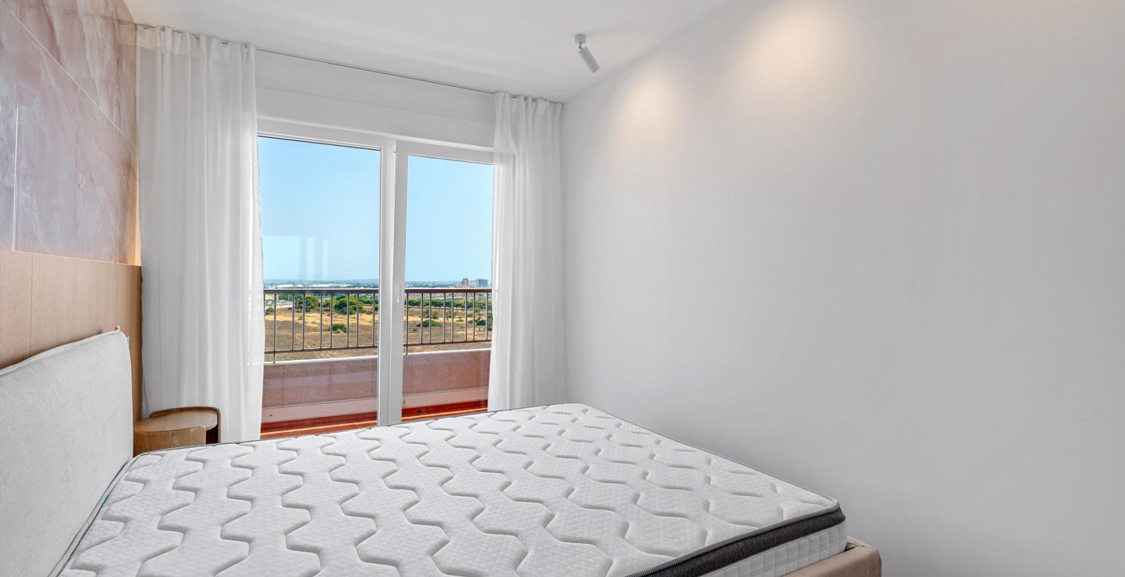 Resale - Apartment / flat - Torrevieja - Punta prima