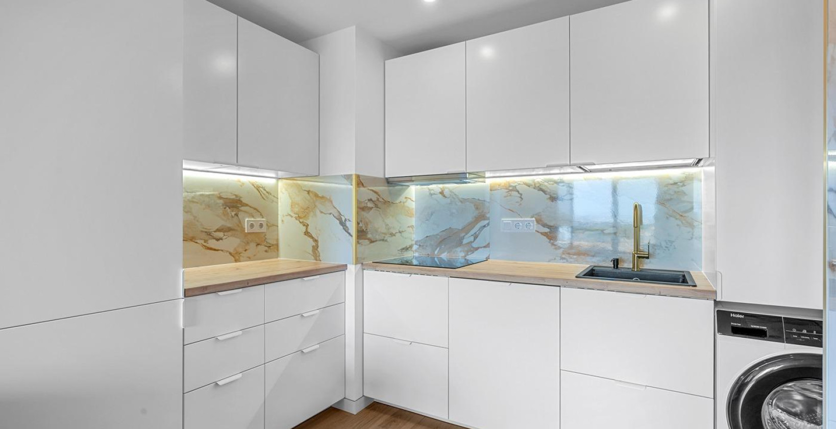 Resale - Apartment / flat - Torrevieja - Punta prima