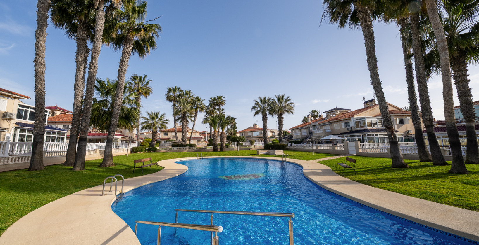 Resale - Apartment / flat - Playa Flamenca - Zenia Mar