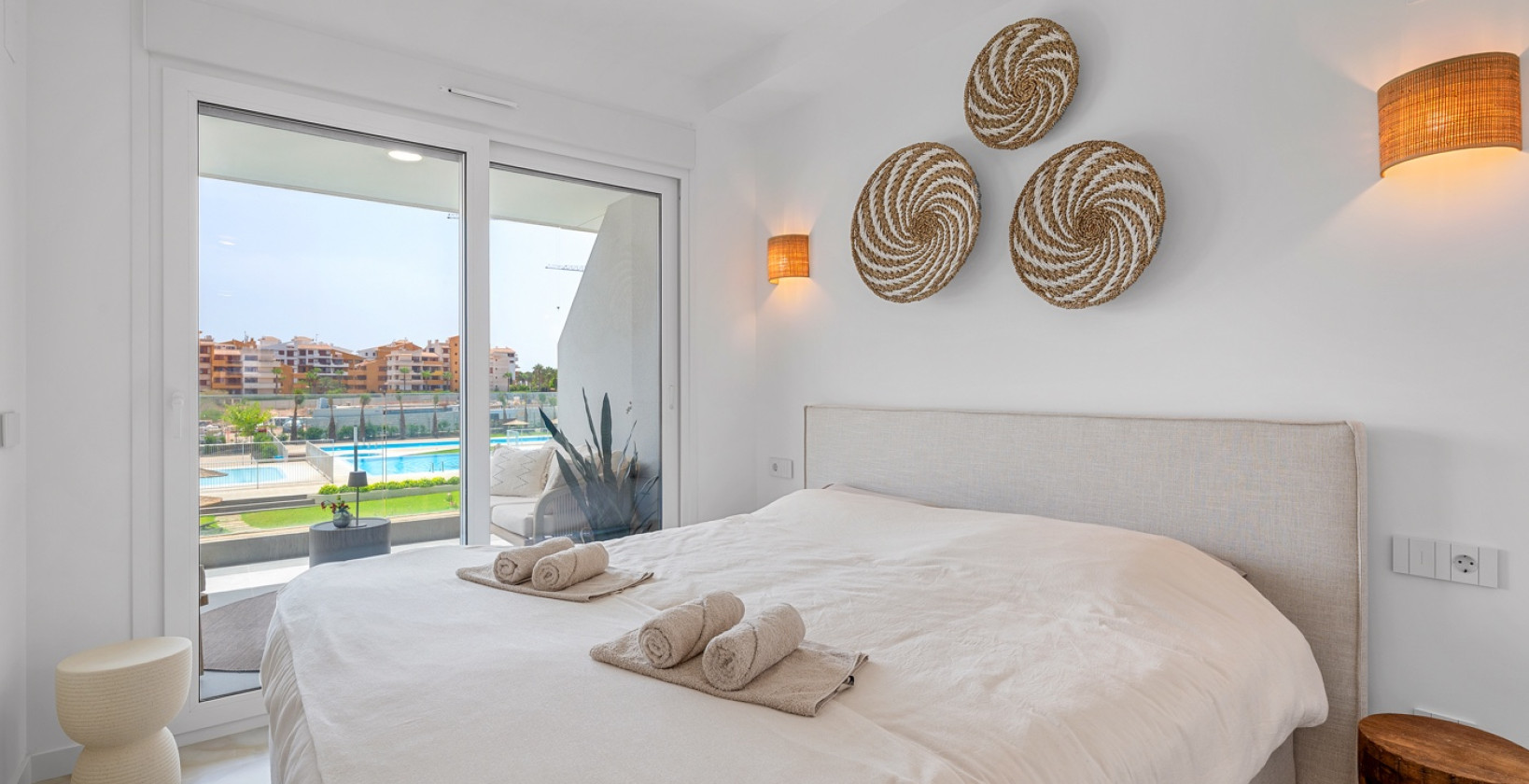 Resale - Apartments - Orihuela Costa - Punta Prima