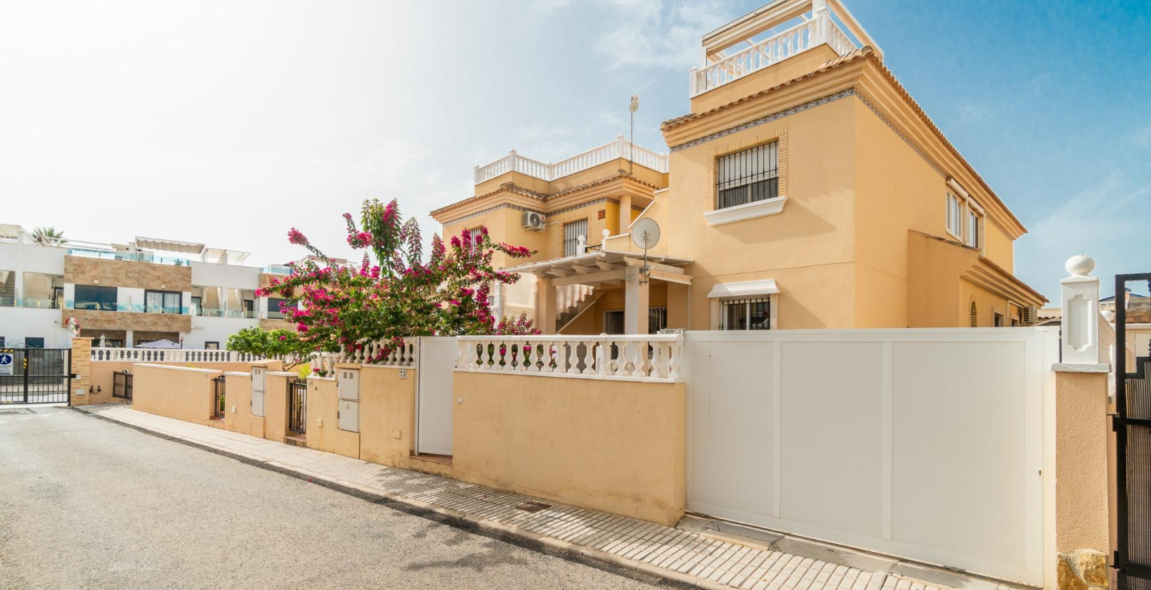 Resale - Apartment / flat - Orihuela Costa - Los Dolses