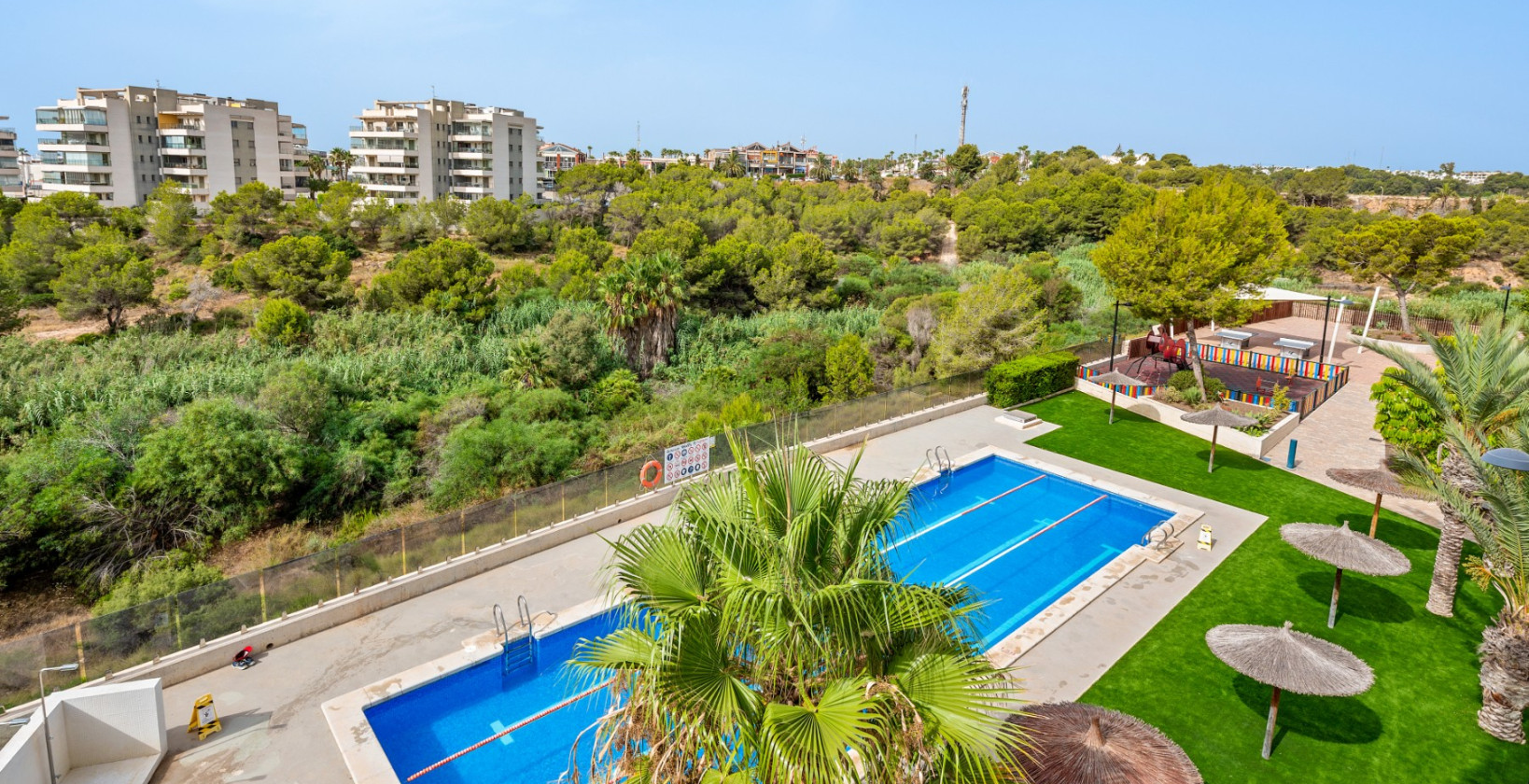 Resale - Apartment / flat - Orihuela Costa - Villamartín