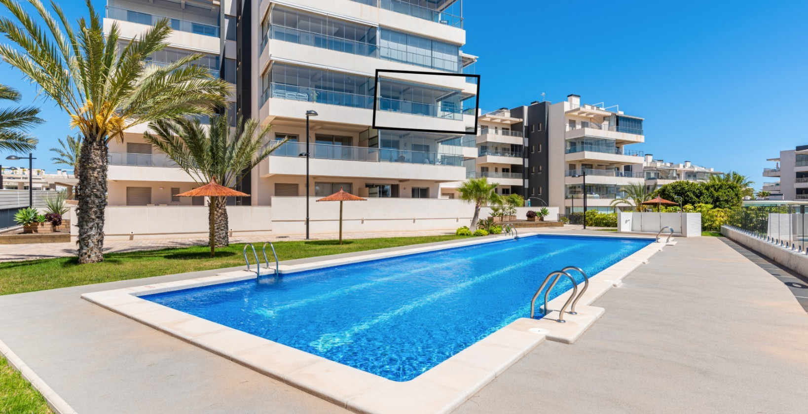 Resale - Apartment / flat - Orihuela Costa - Villamartín