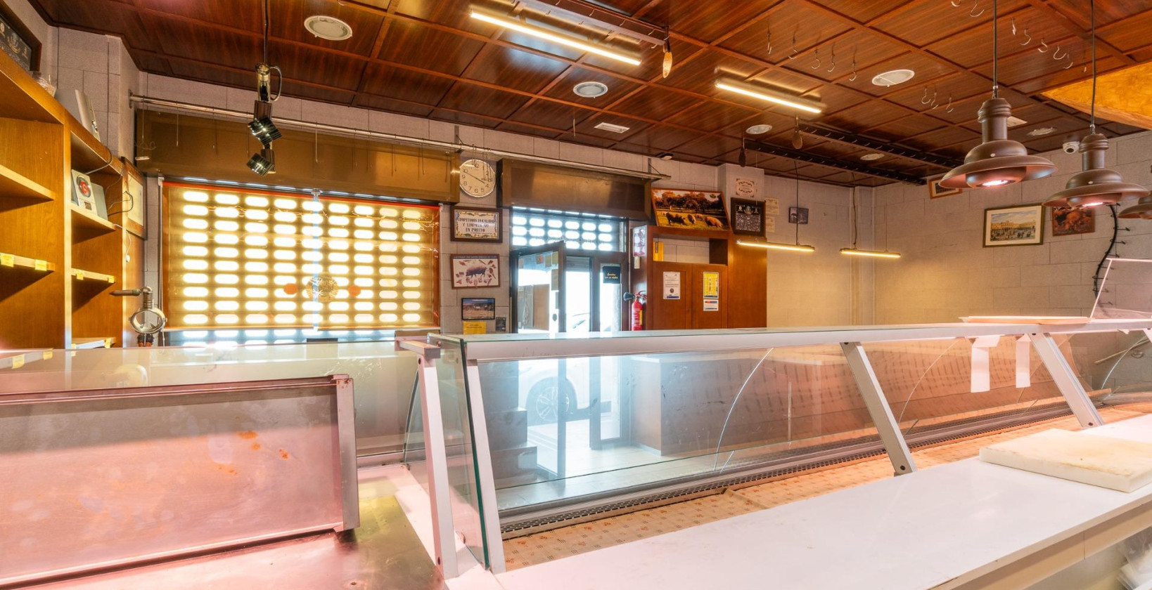 Resale - Commercial - Torrevieja - Paseo maritimo