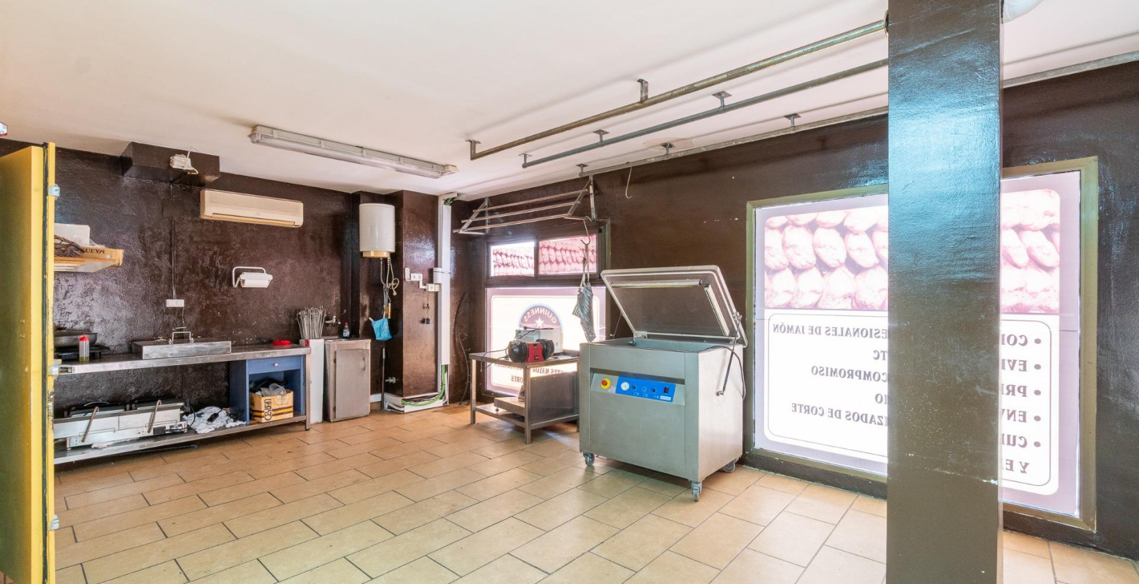 Resale - Commercial - Torrevieja - Paseo maritimo
