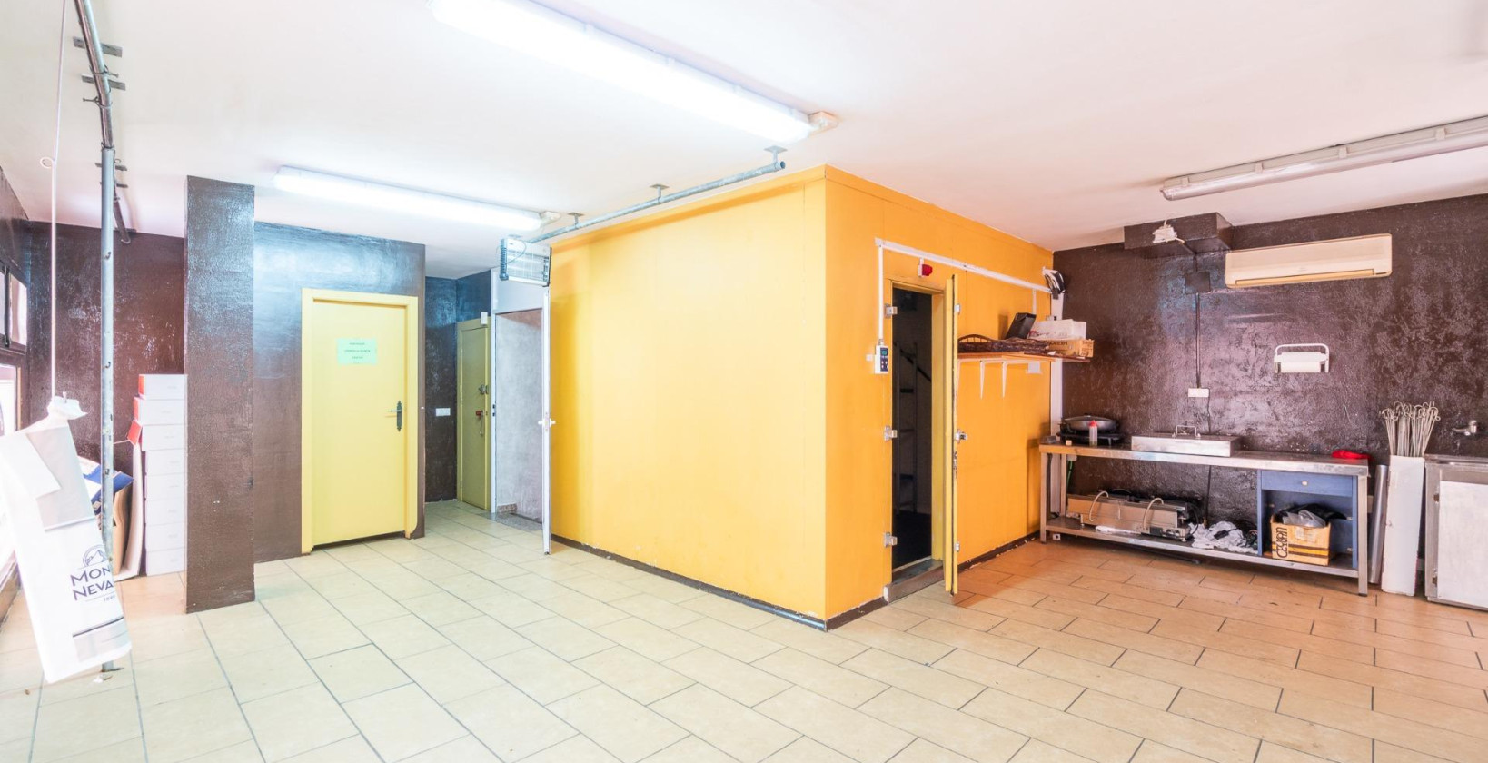 Resale - Commercial - Torrevieja - Paseo maritimo
