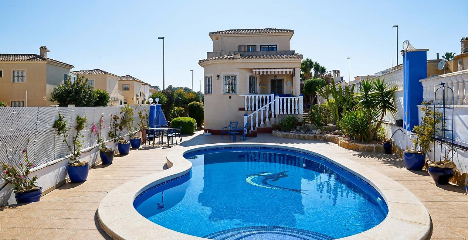 Resale - Villa - Pinar de Campoverde