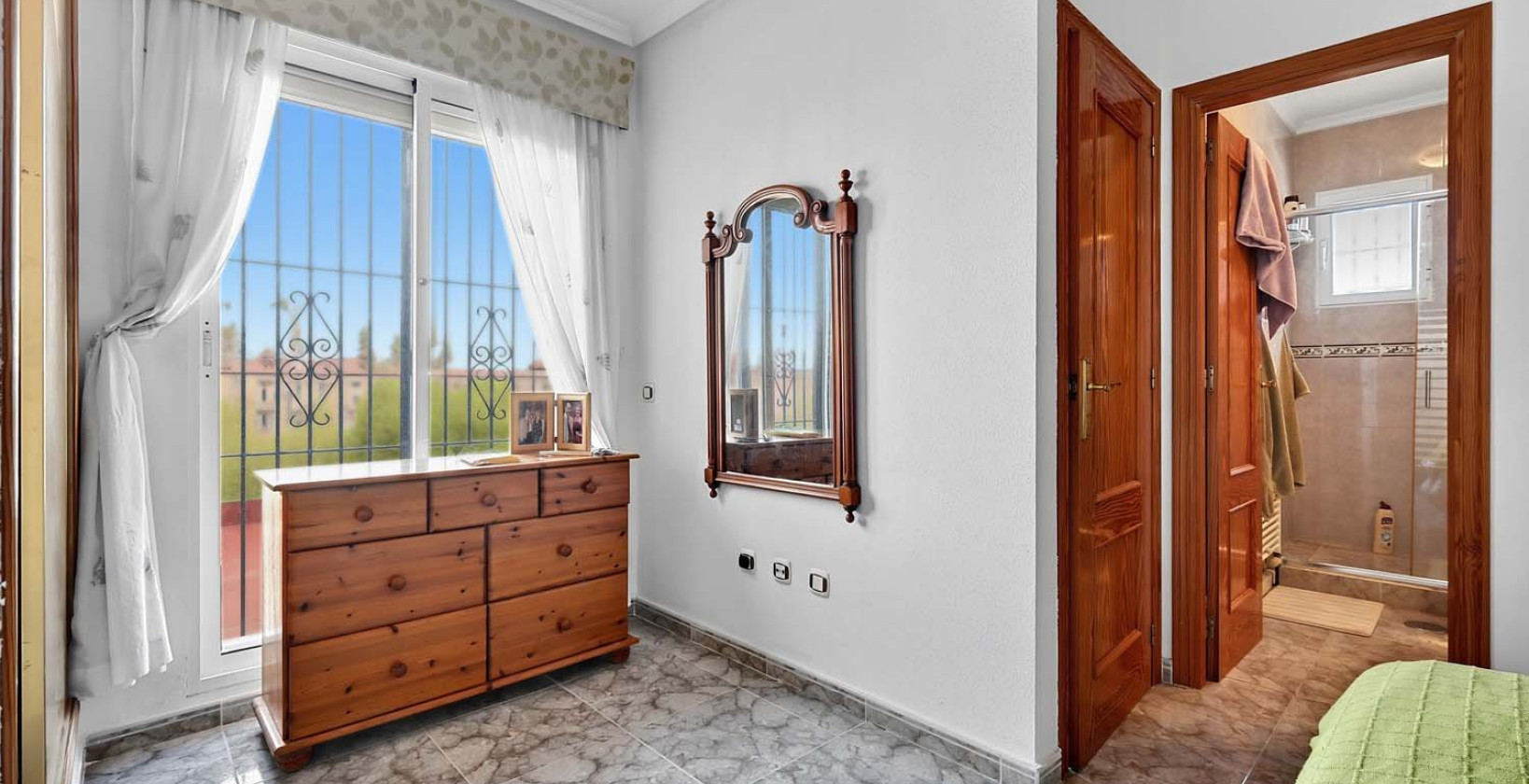 Resale - Villa - Pinar de Campoverde