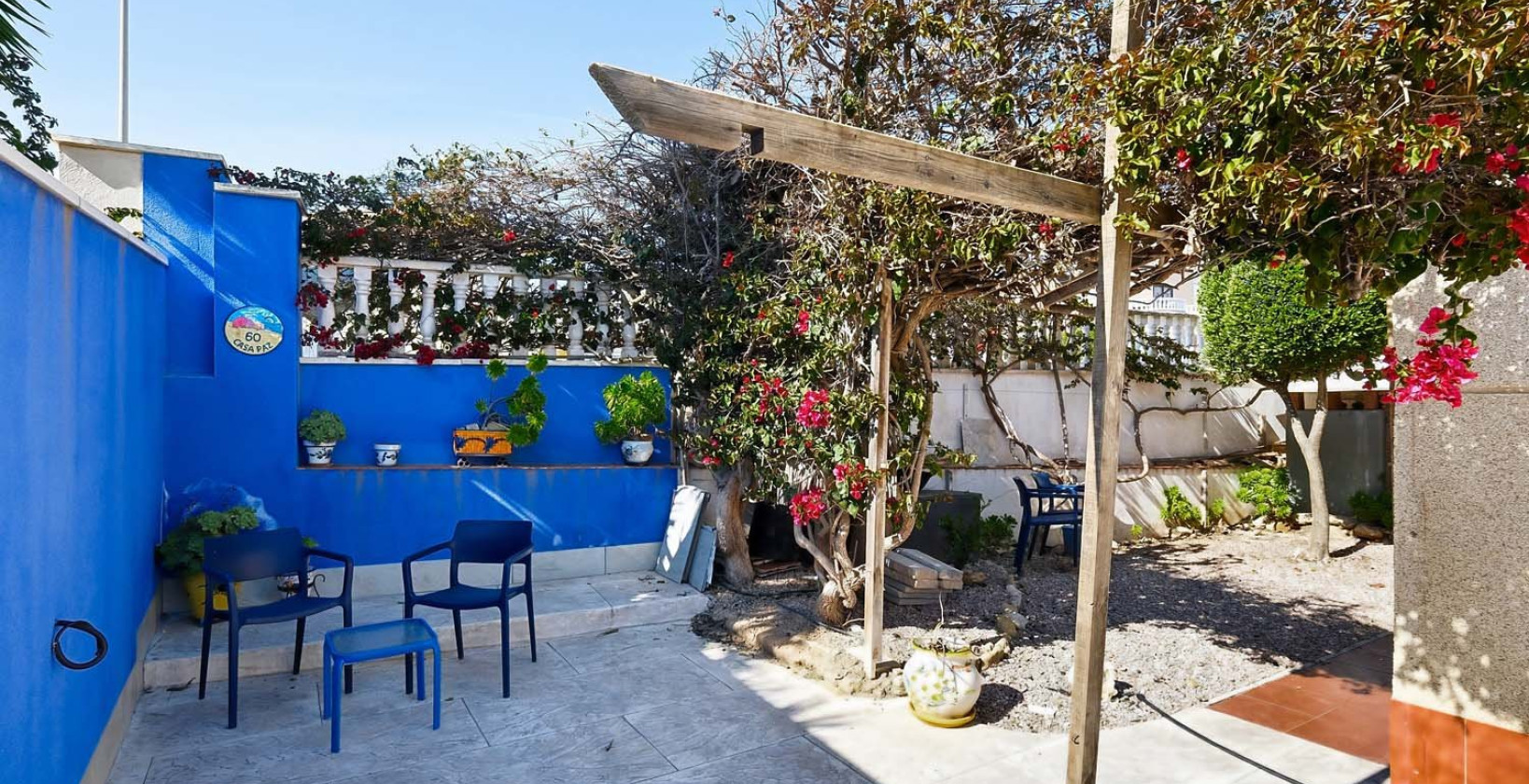 Resale - Villa - Pinar de Campoverde