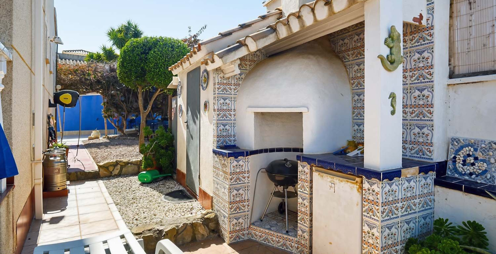Resale - Villa - Pinar de Campoverde