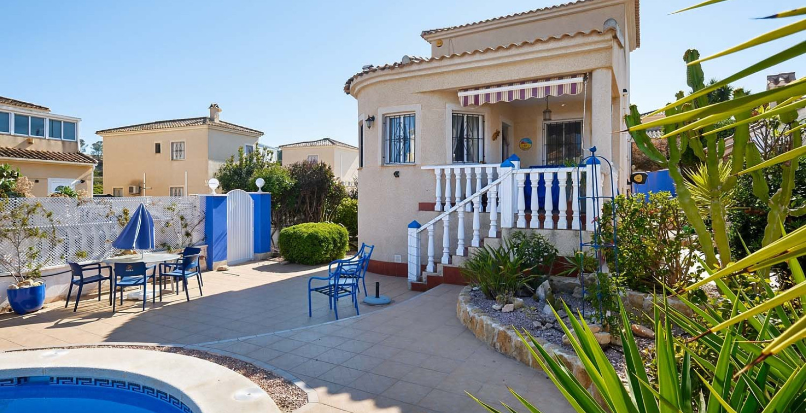 Resale - Villa - Pinar de Campoverde