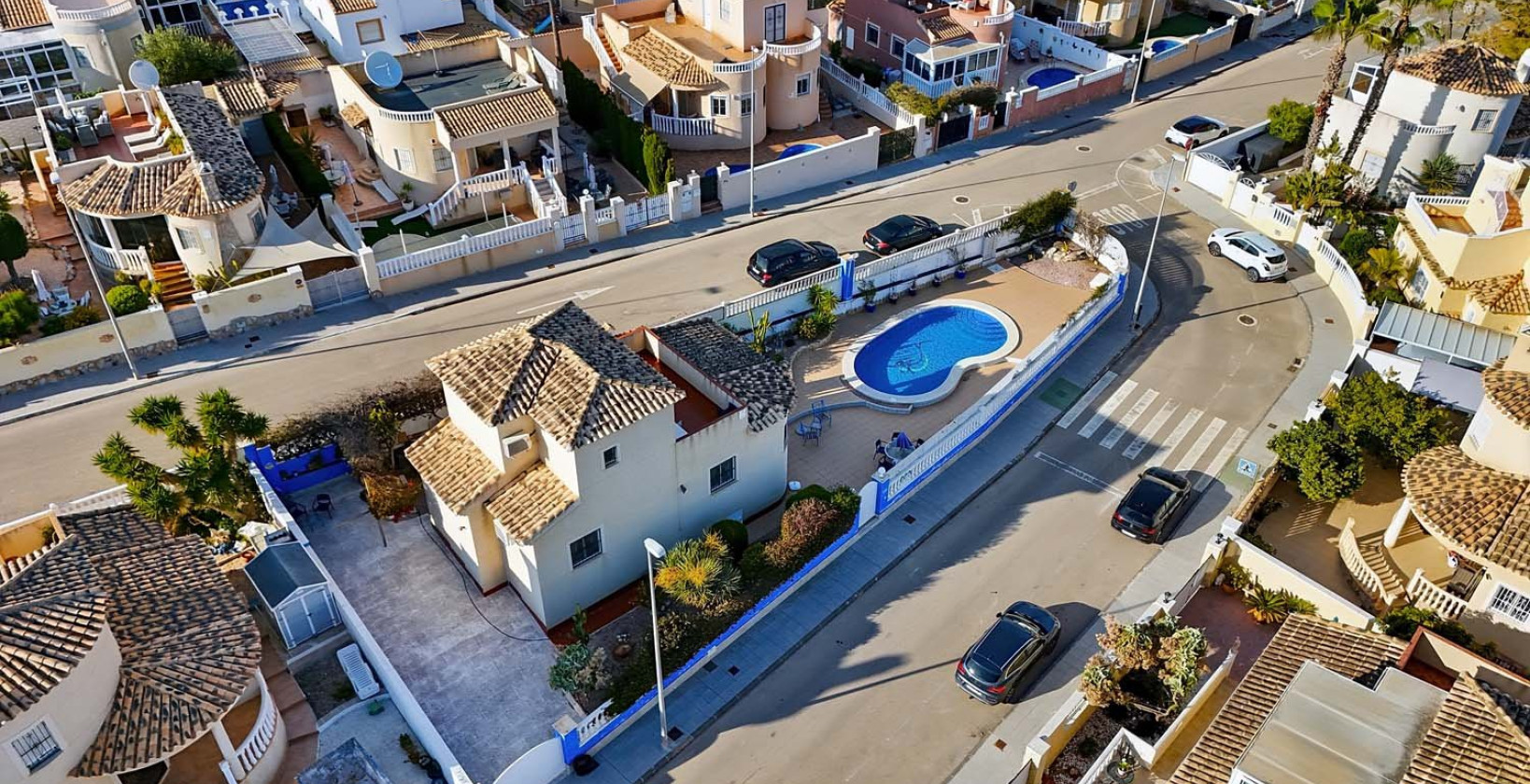 Resale - Villa - Pinar de Campoverde
