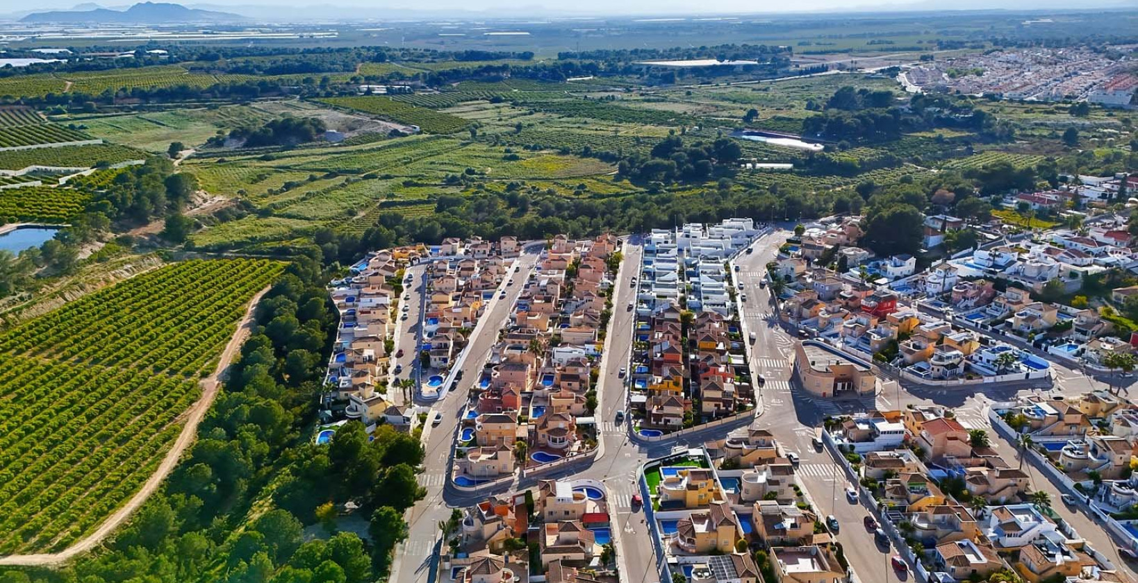 Resale - Villa - Pinar de Campoverde