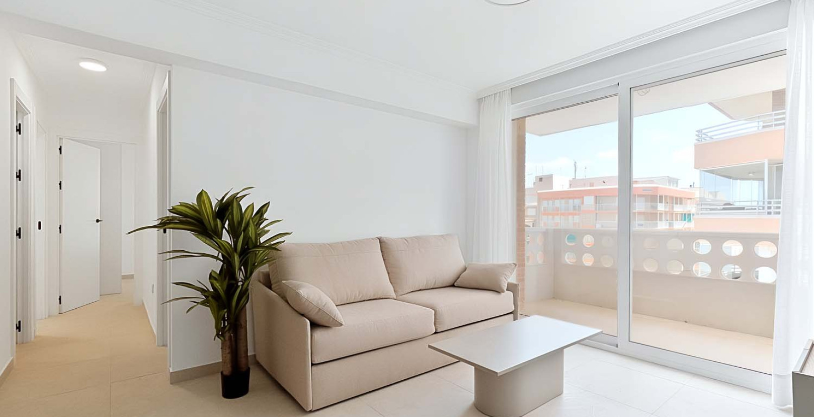 Resale - Apartment / flat - La Mata