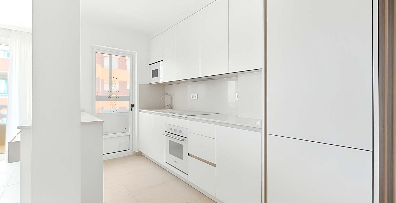 Resale - Apartment / flat - La Mata