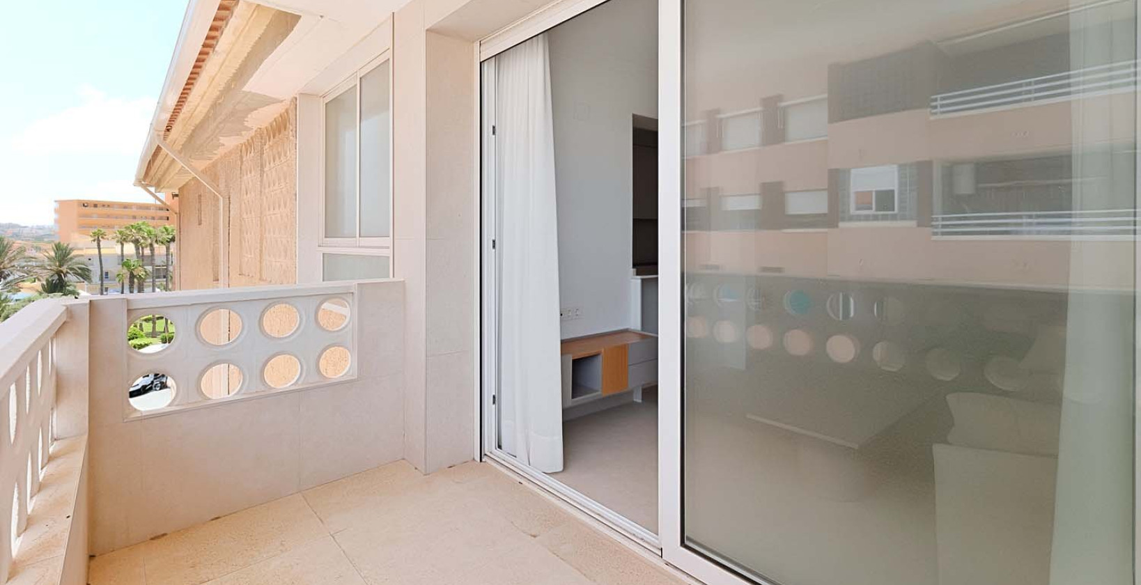 Resale - Apartment / flat - La Mata