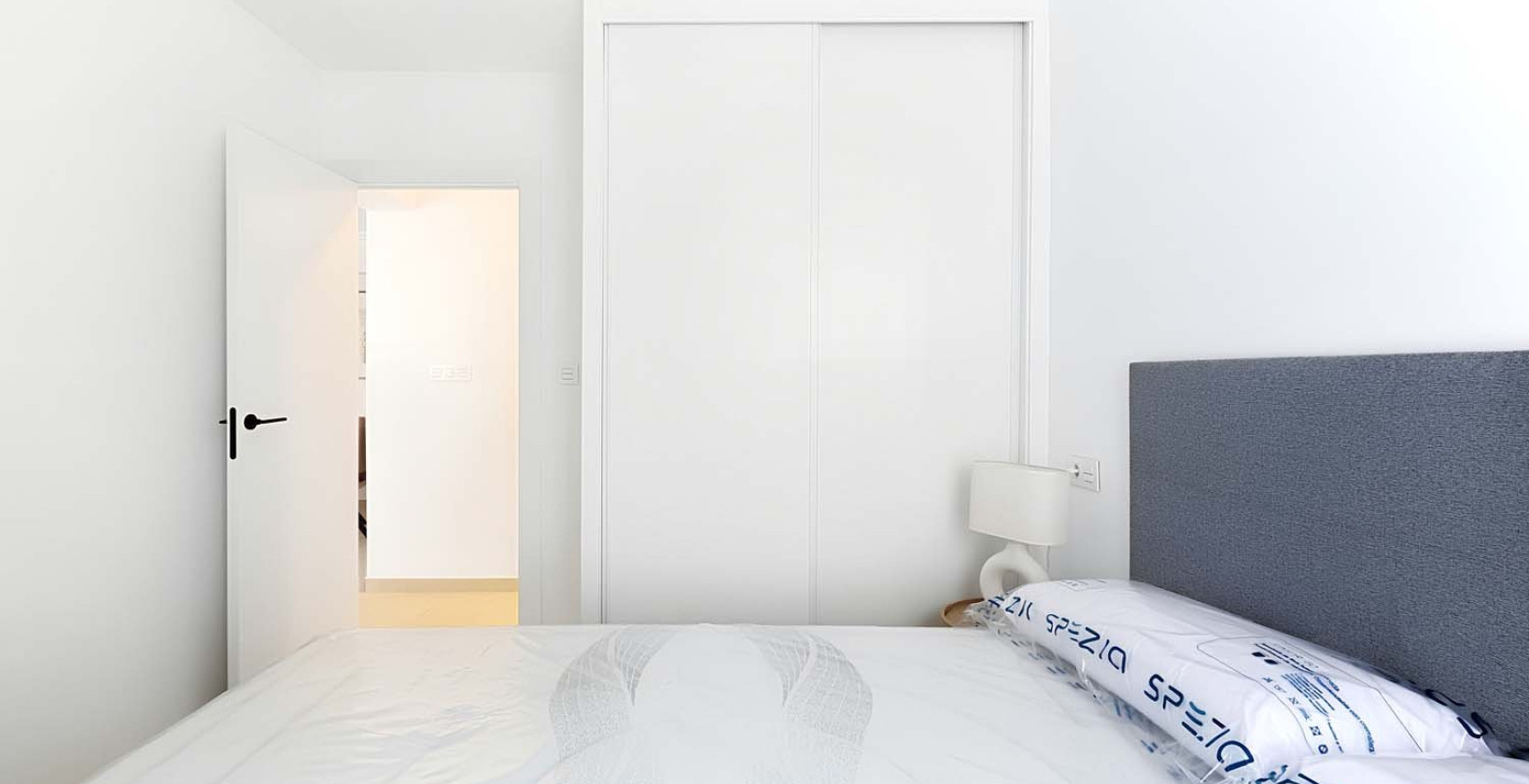 Resale - Apartment / flat - La Mata