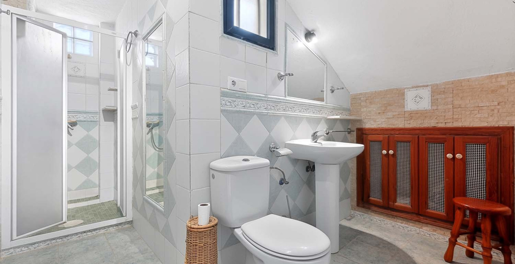 Resale - Villa - Bigastro