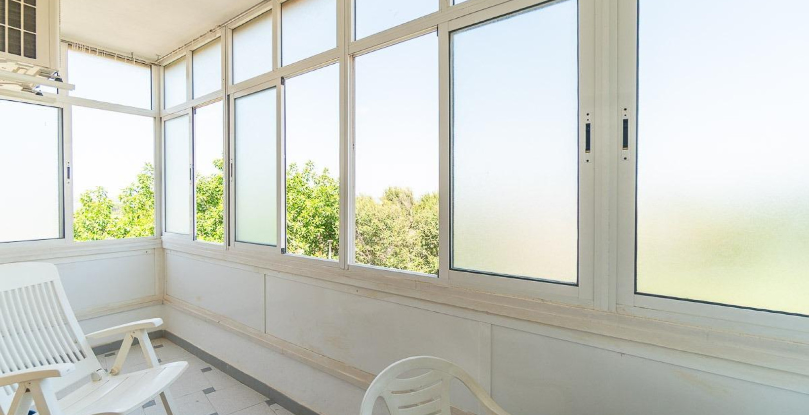 Resale - Apartment / flat - Torrevieja - La Mata pueblo