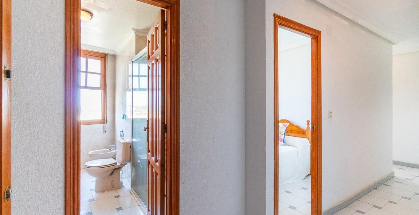 Resale - Apartment / flat - Torrevieja - La Mata pueblo