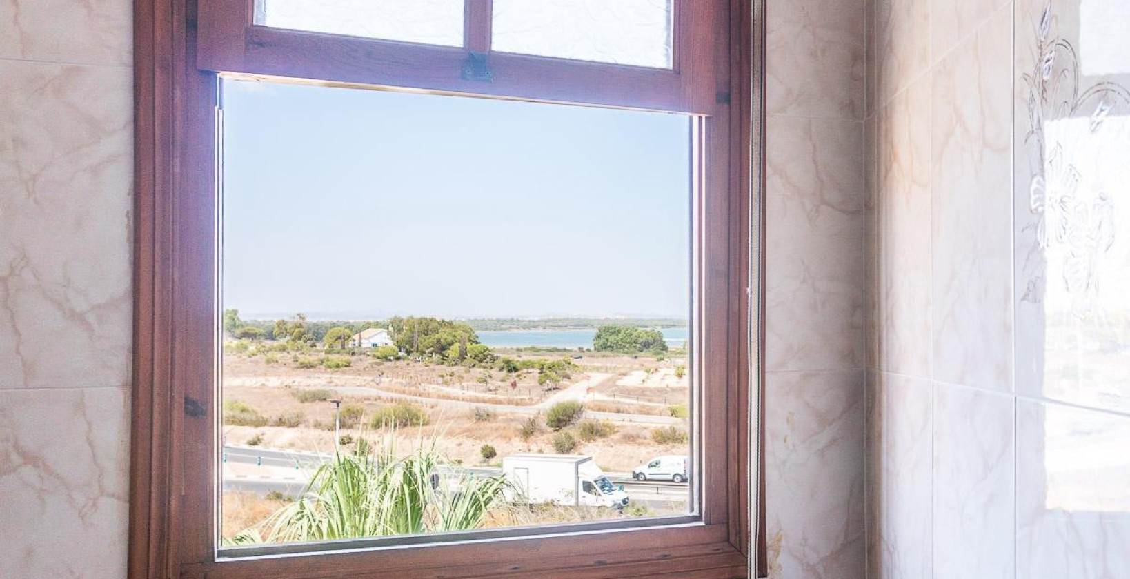 Resale - Apartment / flat - Torrevieja - La Mata pueblo